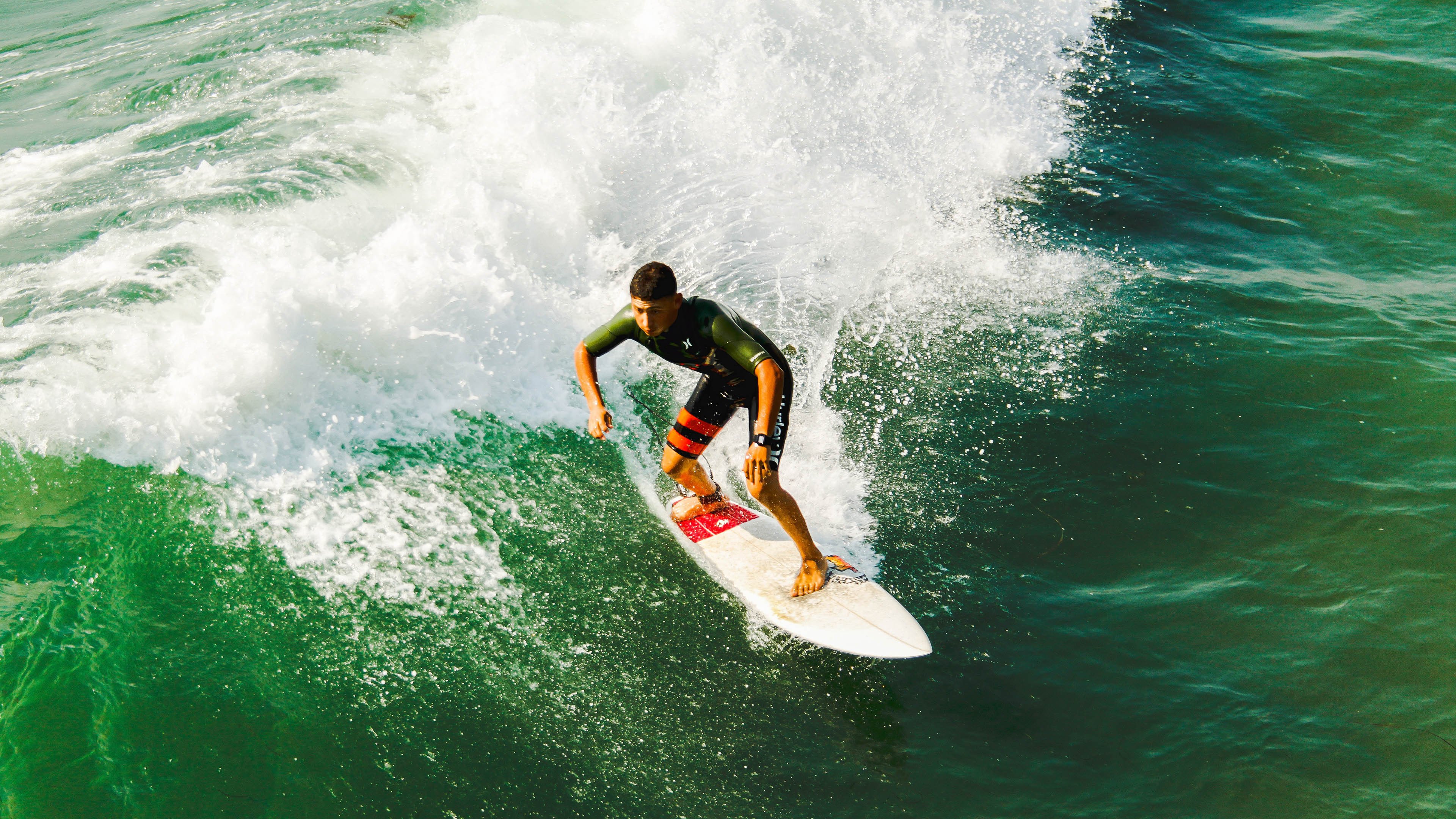 德甲速度与力量：攻防节奏快如闪电！，德甲强度